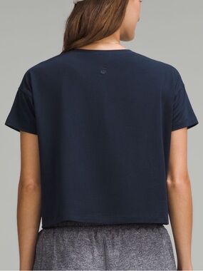 LULULEMON cates tshirt navy